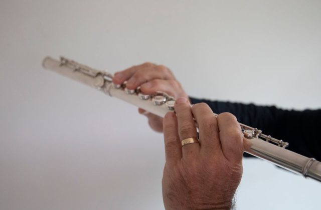 Saxophone và Sáo khác nhau thế nào khi bắt đầu học?