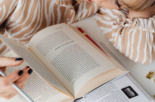 Người mới học Tiếng Pháp nên bắt đầu như thế nào?
